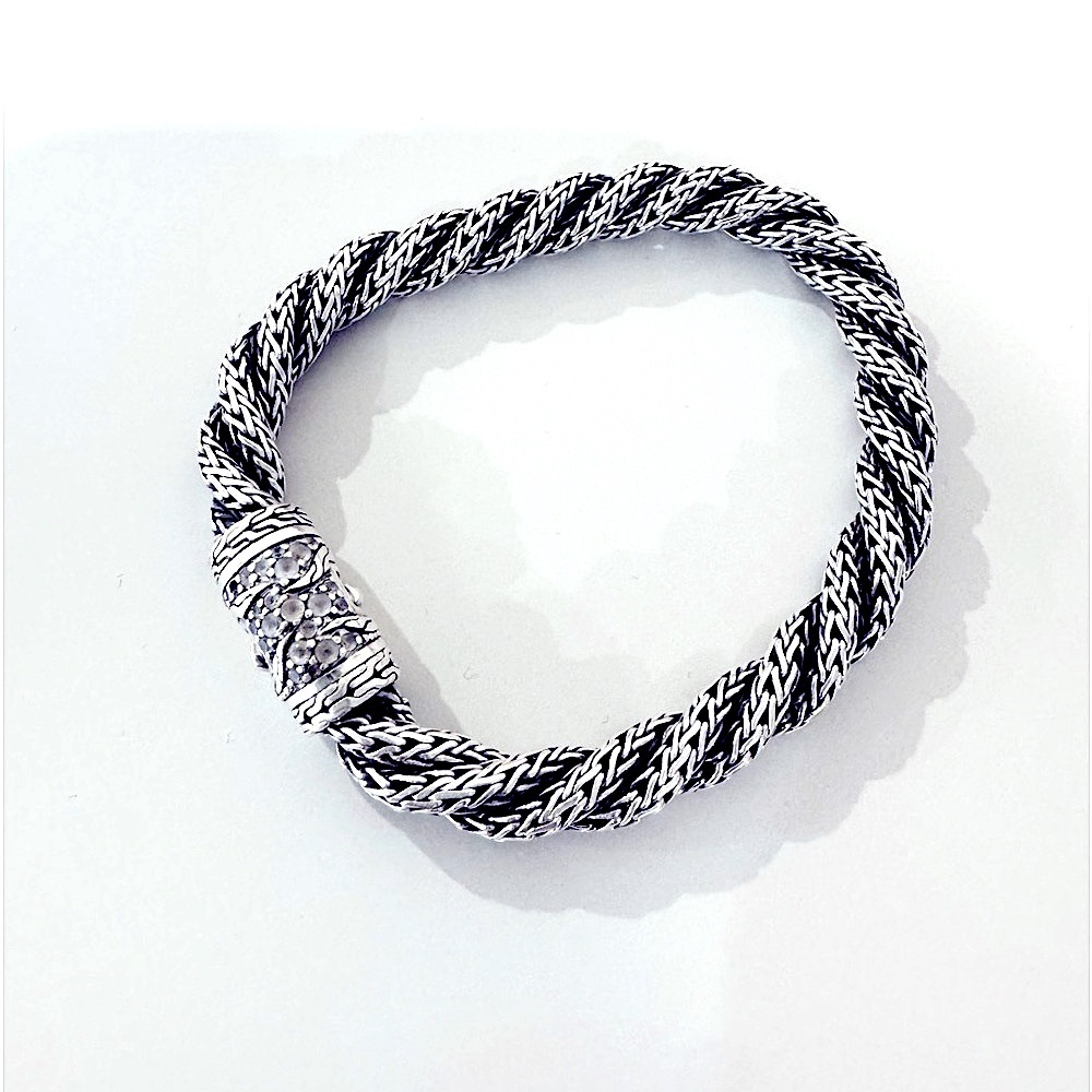 Authentic John Hardy sterling silver bracelet with diamonds on clasp - Picture 2 of 7